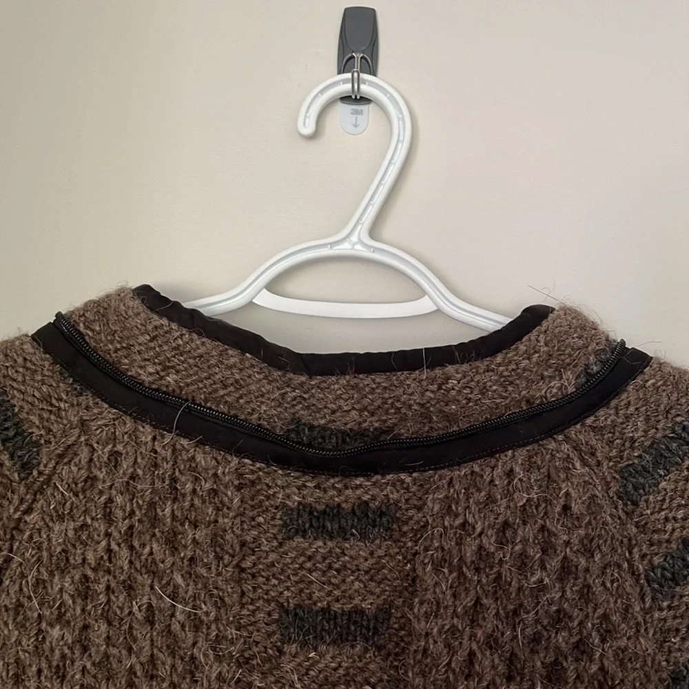 Urku Wool Coat - Picture 11 of 13